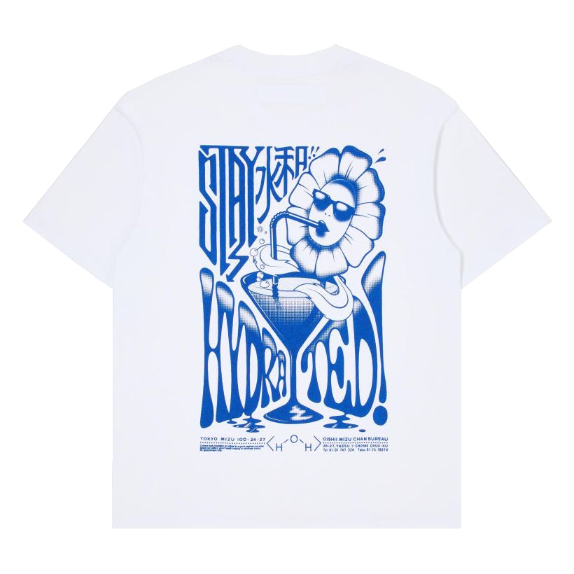 Weißes T-Shirt mit blauem stayhydrated Logodruck auf Rücken